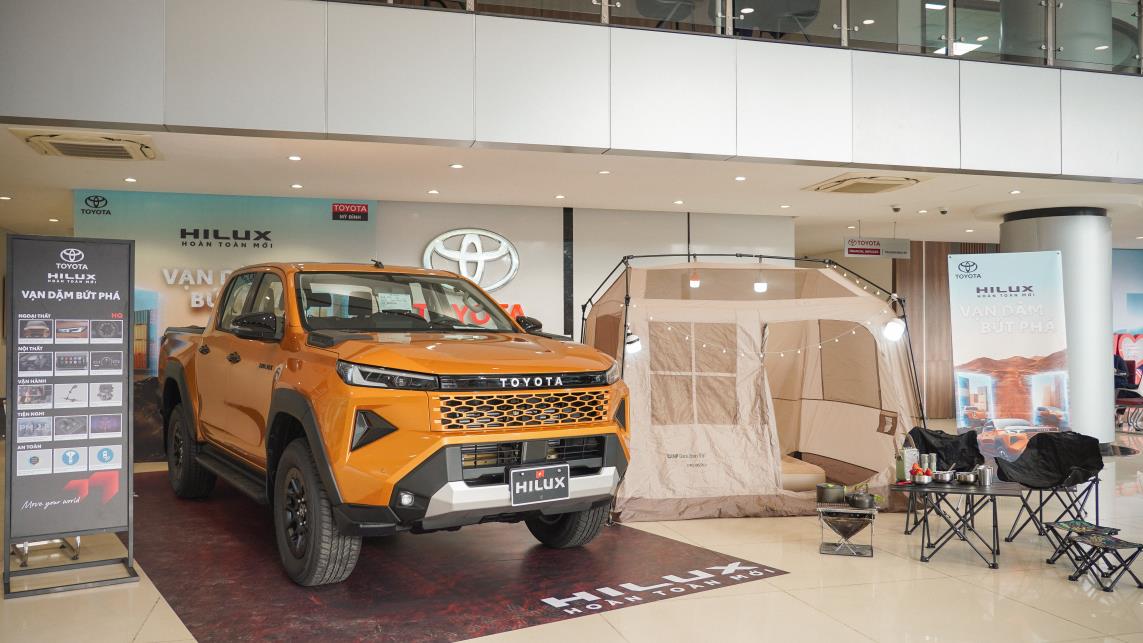 HILUX STANDARD 2.8 4x2 MT