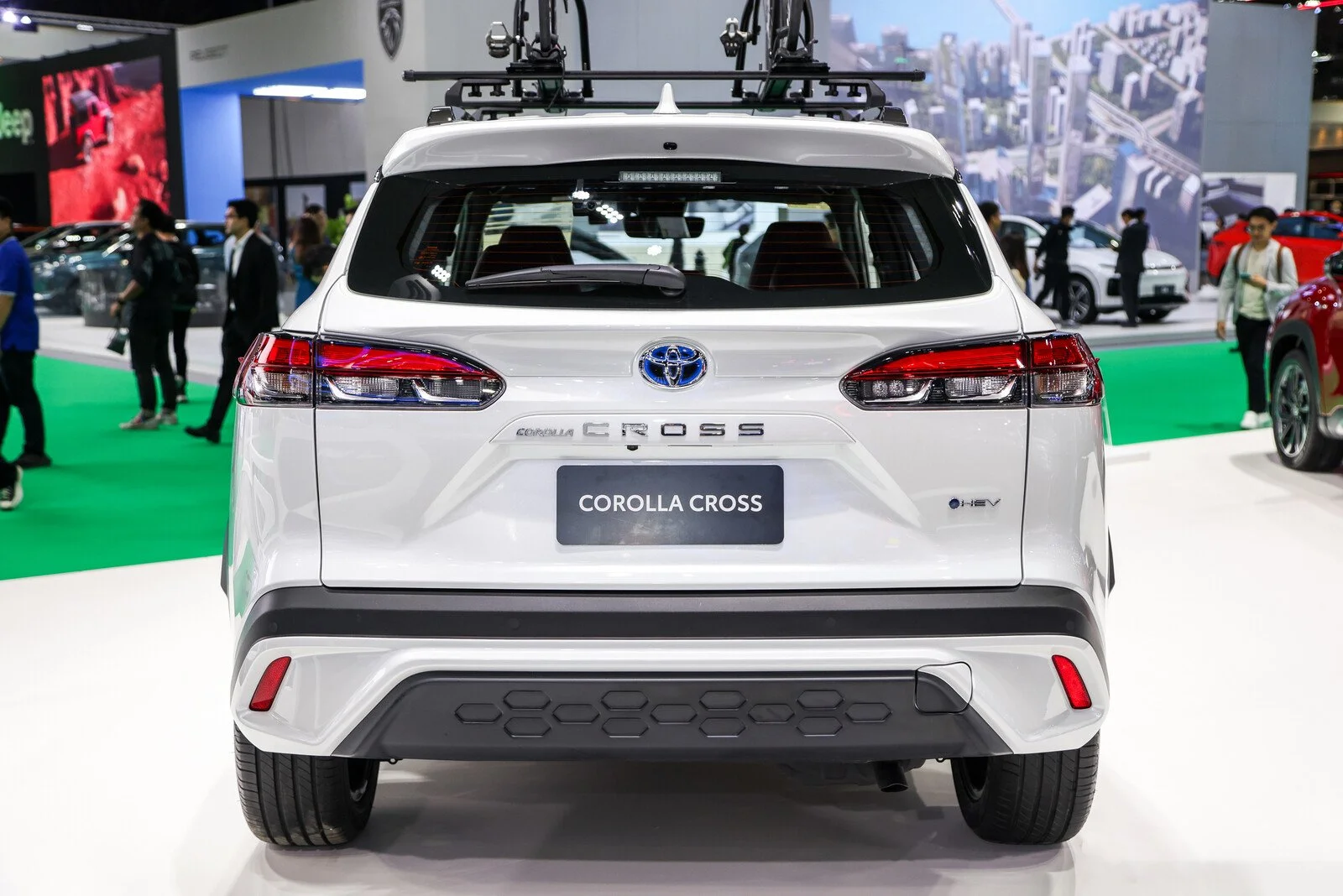 New Toyota Corolla Cross 1.8HV