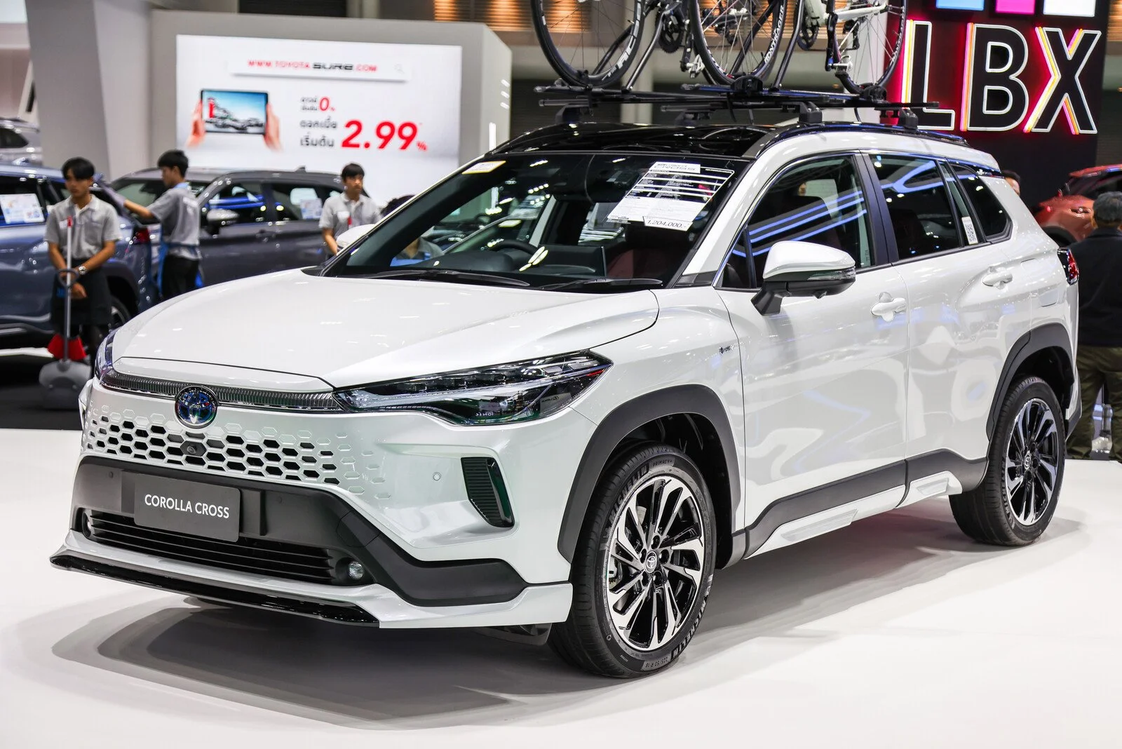 New Toyota Corolla Cross 1.8HV