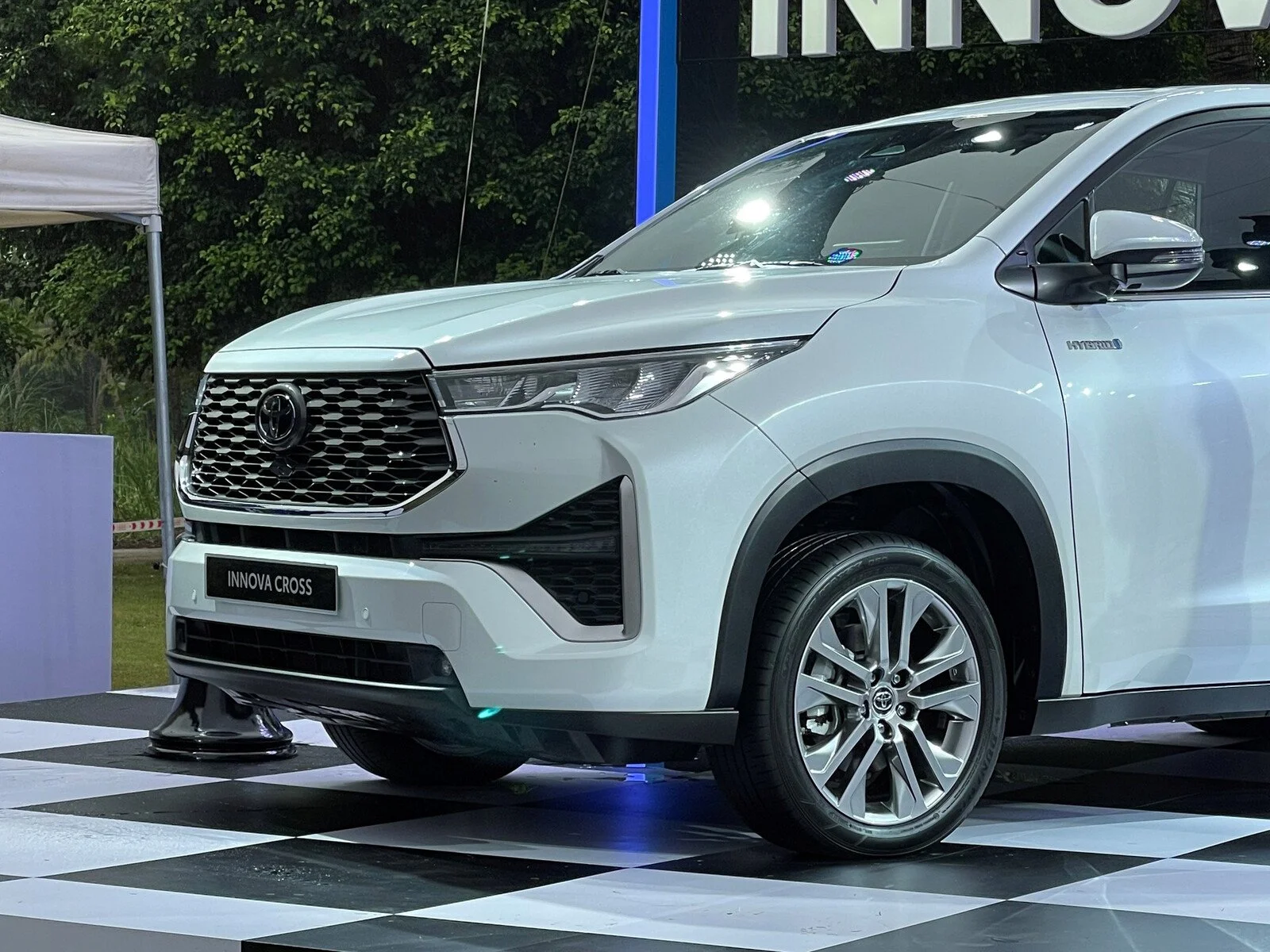 Toyota Innova Cross HEV