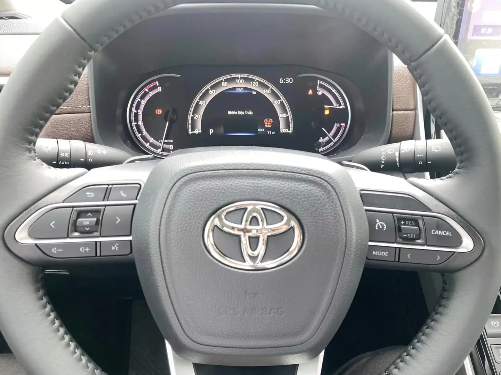 Toyota Innova Cross HEV