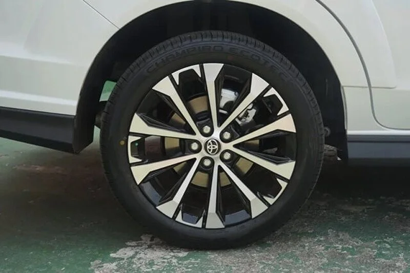 Toyota Veloz CVT