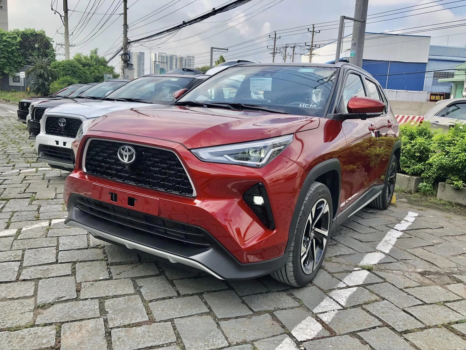 New Toyota Corolla Cross 1.8HV